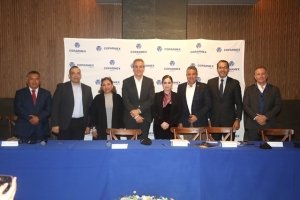 Pepe Chedraui se re&uacute;ne con empresarios durante la 1&ordf; Sesi&oacute;n del Consejo Directivo de Coparmex Puebla