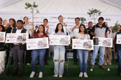Con reforestaci&oacute;n, Gobierno de Armenta Puebla construye paz ambiental