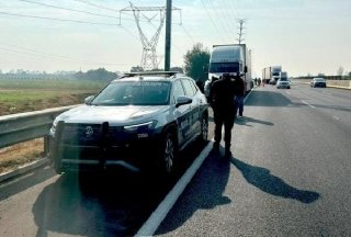 Encuentran a una persona sin vida en la autopista M&eacute;xico-Puebla, en Cuautlancingo