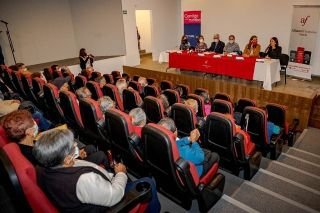 SMDIF Puebla y alianza francesa celebran convenio de colaboraci&oacute;n en favor de adultos mayores
