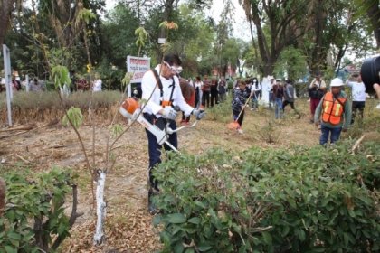 Colonos demuestran su amor a Puebla con Faena Comunitaria