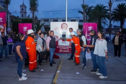 Avanza modernizaci&oacute;n de alumbrado en juntas auxiliares con Puebla Brilla; m&aacute;s de 73 mil beneficiados