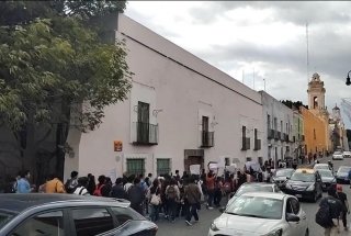 Estudiantes acusan incumplimiento y exigen renuncia de Cedillo a la reelecci&oacute;n en la BUAP