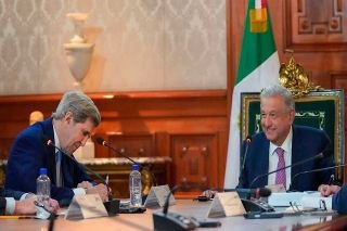 Llega John Kerry a Palacio Nacional para reunirse con Andr&eacute;s Manuel L&oacute;pez Obrador