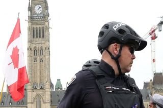 Canad&aacute; anuncia fin de medidas sanitarias anticovid en sus fronteras