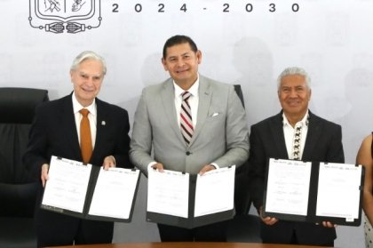 Convenio entre SEP y UDLAP impulsa profesionalizaci&oacute;n de trabajadores de la educaci&oacute;n