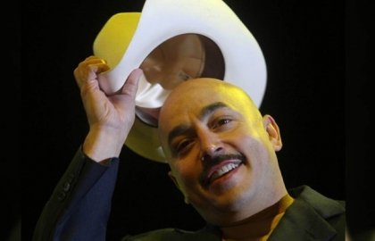 &iexcl;Love is in the air! Lupillo Rivera estrena romance con Taina Pimentel
