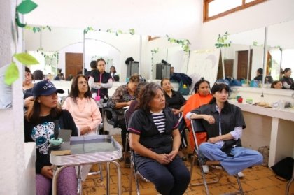 Impulsa MariElise Budib la salud emocional y el empoderamiento econ&oacute;mico de mujeres poblanas