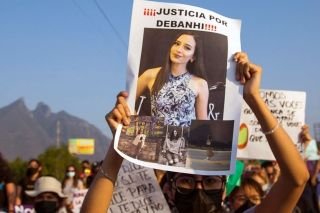 &ldquo;J&oacute;venes no miden peligro con extra&ntilde;os o al salir por las noches&rdquo;: padres de Debanhi