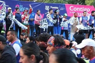 Casi 3 mil personas corrieron el medio marat&oacute;n de puebla capital&nbsp;
