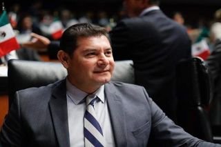 Soy una persona Institucional, apoyar&eacute; a quien Morena decida: AAM