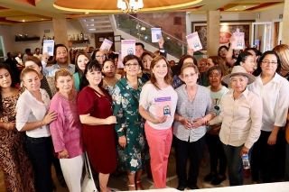 Suma Ceci Arellano a un centenar de aliadas para la Cruzada por la salud