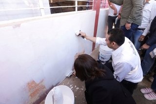 Gobierno estatal reconoce a Chignautla como ejemplo en la faena y tequio