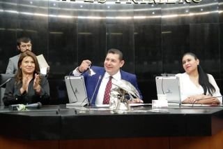 El senador Armenta demanda racionalidad financiera a la ministra Pi&ntilde;a