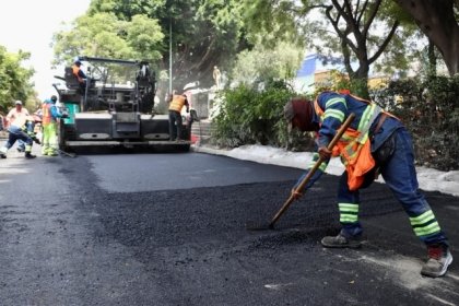 Avanza Gobierno de la Ciudad con rehabilitaci&oacute;n vial en avenida 11 Oriente
