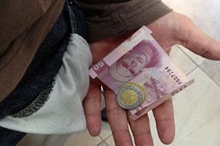 La econom&iacute;a por los suelos y la inflaci&oacute;n por los cielos