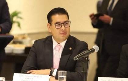N&eacute;stor Camarillo va por la alcald&iacute;a de Puebla rumbo a 2027