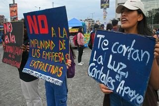 Ecuador paralizado: Suspensi&oacute;n laboral de dos d&iacute;as por crisis el&eacute;ctrica hist&oacute;rica
