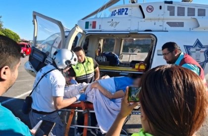 Paciente embarazada de Huauchinango es atendida oportunamente con traslado m&eacute;dico a&eacute;reo