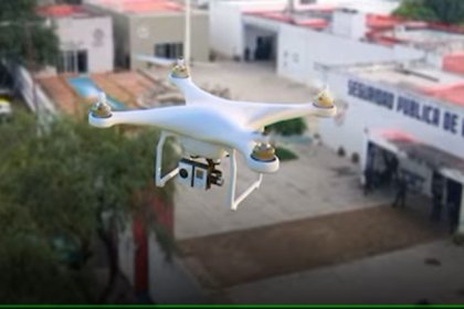 Lanzan explosivo con un dron a instalaciones de la Polic&iacute;a Municipal de Uriangato, Guanajuato