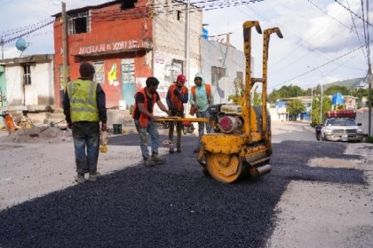 Ampl&iacute;a Gobierno de la Ciudad trabajo de bacheo