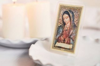 Estatua de la Virgen de Guadalupe sobrevive a incendios en Los &Aacute;ngeles