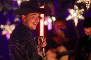 &iquest;Le dio miedo? Nodal cancela concierto en Argentina tras boda con &Aacute;ngela Aguilar