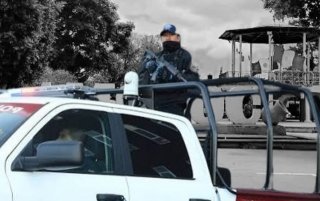 ‼️Parece chiste, pero no lo es‼️ Roban a policia municipal de Amozoc patrulla que tra&iacute;a armas de fuego