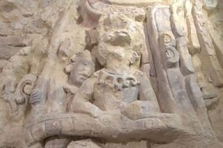 Descubren fachadas con relieves de la dinast&iacute;a Kaanu&rsquo;l en la zona arqueol&oacute;gica de Dzibanch&eacute;, en Quintana Roo