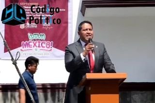 Leobardo Rodr&iacute;guez respalda el contenido de los libros de texto gratuitos