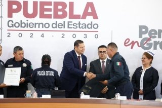 Gobierno estatal reconoce profesionalizaci&oacute;n de cuerpos de seguridad capacitados por SEMAR