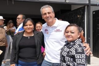 Pepe Chedraui dialoga con habitantes de San Bartolo