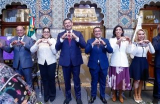 Gobierno Estatal y Congreso reconocen legado femenino con sal&oacute;n Elena Garro