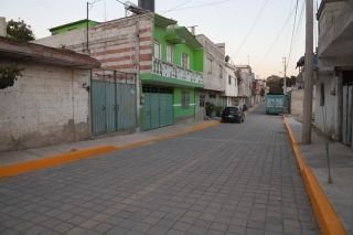 Gobierno municipal entrega cinco nuevas calles en San Pablo Xochimehuacan&nbsp;