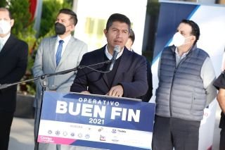 Eduardo Rivera da banderazo a operativo conjunto de "Buen Fin 2021"