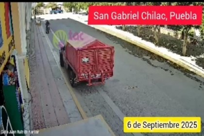 Vil y cruel, motociclista arrolla intencionalmente a lomito en San Gabriel Chilac