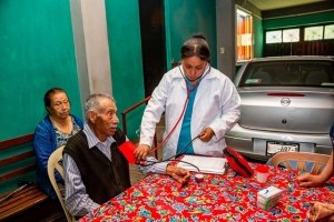 Ofrece SMDIF consultas a domicilio a trav&eacute;s del programa m&eacute;dico imparable