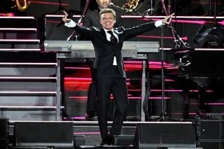 &iexcl;El Sol sigue cosechando &eacute;xitos! El Santiago Bernab&eacute;u se rinde ante Luis Miguel