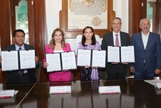 Unen esfuerzos DIF estatal y municipal para fortalecer el programa de desayunos escolares calientes