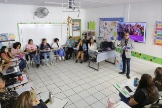 Imparte SMDIF pl&aacute;ticas sobre los derechos de las ni&ntilde;as, ni&ntilde;os y adolescentes en las escuelas de la Capital