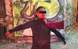 Joven frustra su asalto con gas lacrim&oacute;geno y retiene a uno de los responsables