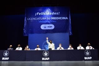 No est&aacute;n solos en el inicio de una nueva etapa en sus trayectorias; la BUAP los acompa&ntilde;a: Lilia Cedillo Ram&iacute;rez