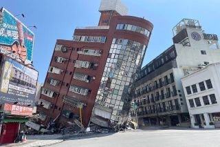 9 muertos y m&aacute;s de mil heridos por terremoto en Taiw&aacute;n