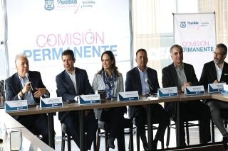 Resultados para las y los poblanos con los trabajos de la comisi&oacute;n permanente