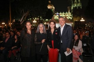 Macroconcierto sinf&oacute;nico engalan&oacute; el Z&oacute;calo de la Ciudad en el marco del 494 aniversario de la fundaci&oacute;n de Puebla