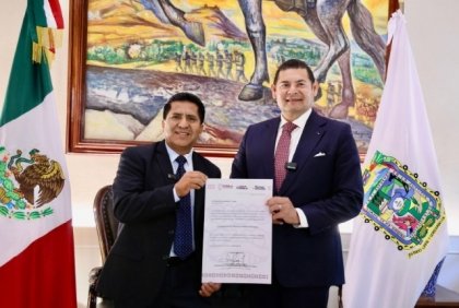 Raymundo Atanacio rinde protesta como nuevo Coordinador del Plan H&iacute;drico en Puebla