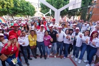 Con caminata en San Jorge,&nbsp;cierra primera semana de campa&ntilde;a Pepe Chedraui