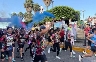 M&aacute;s de 180 corredores participan en el Run Fest 6K de la Feria Xiutetelco 2026