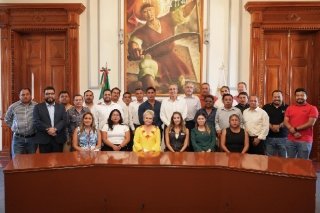 Sostiene Pepe Chedraui reuni&oacute;n con presidentes auxiliares para dar seguimiento a obras estatales