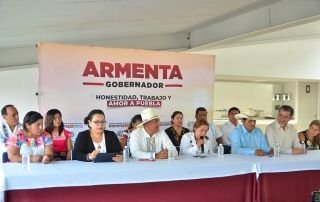 Eduardo Rivera con la soga al cuello por ofender las ra&iacute;ces ind&iacute;genas: Manuel Viveros&nbsp;